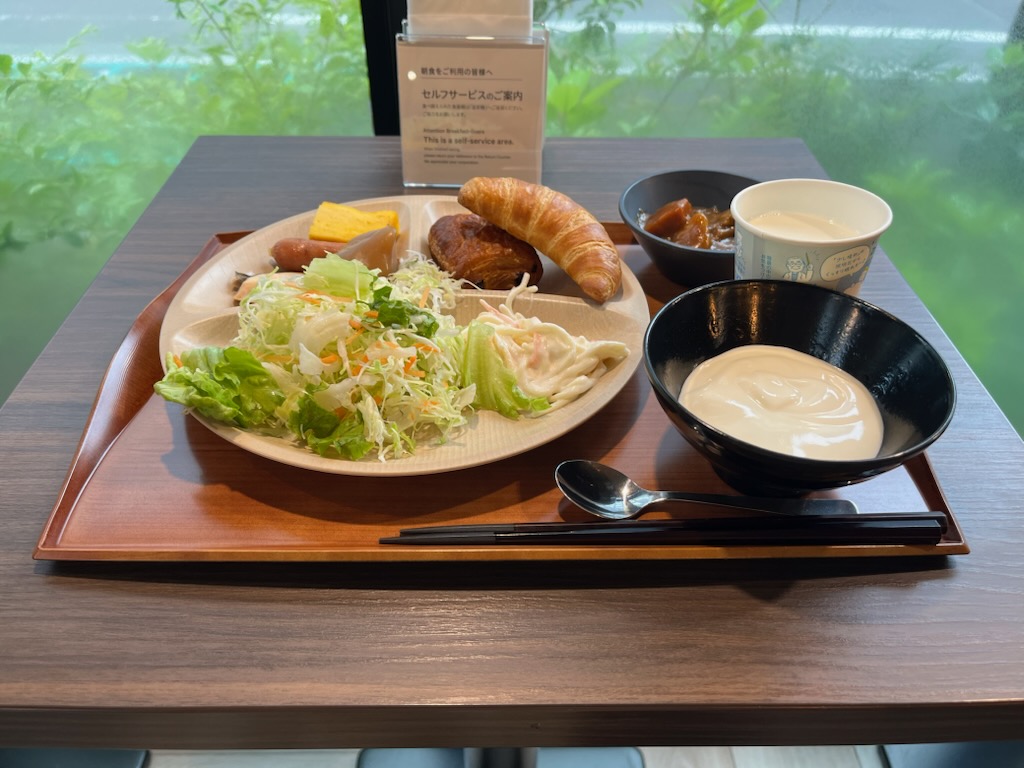 ホテルの朝食ビュッフェ