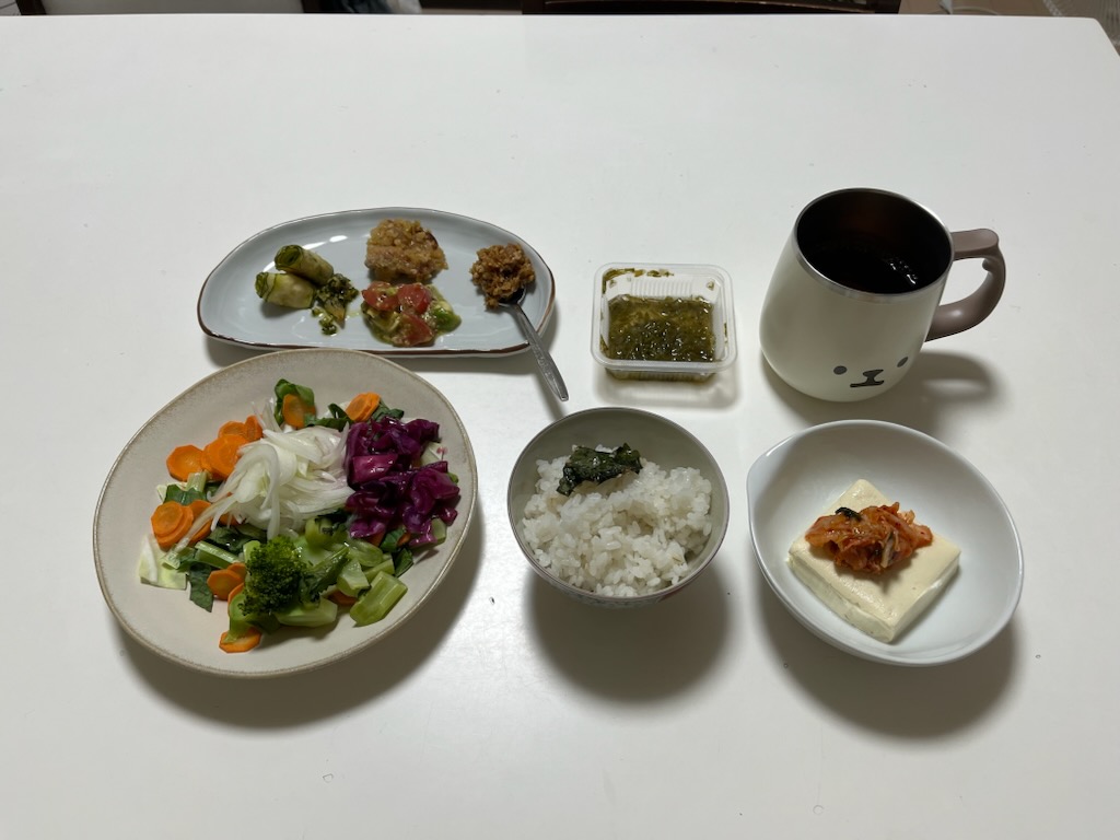 小皿に盛った私の夕ご飯