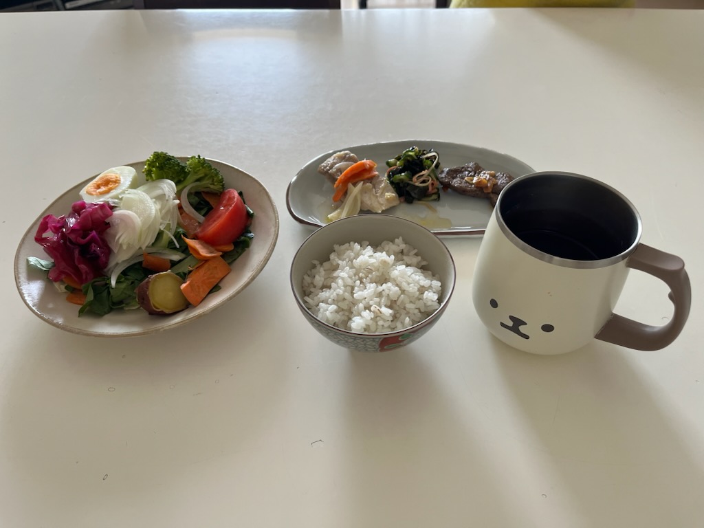 小皿に盛った私の昼ご飯