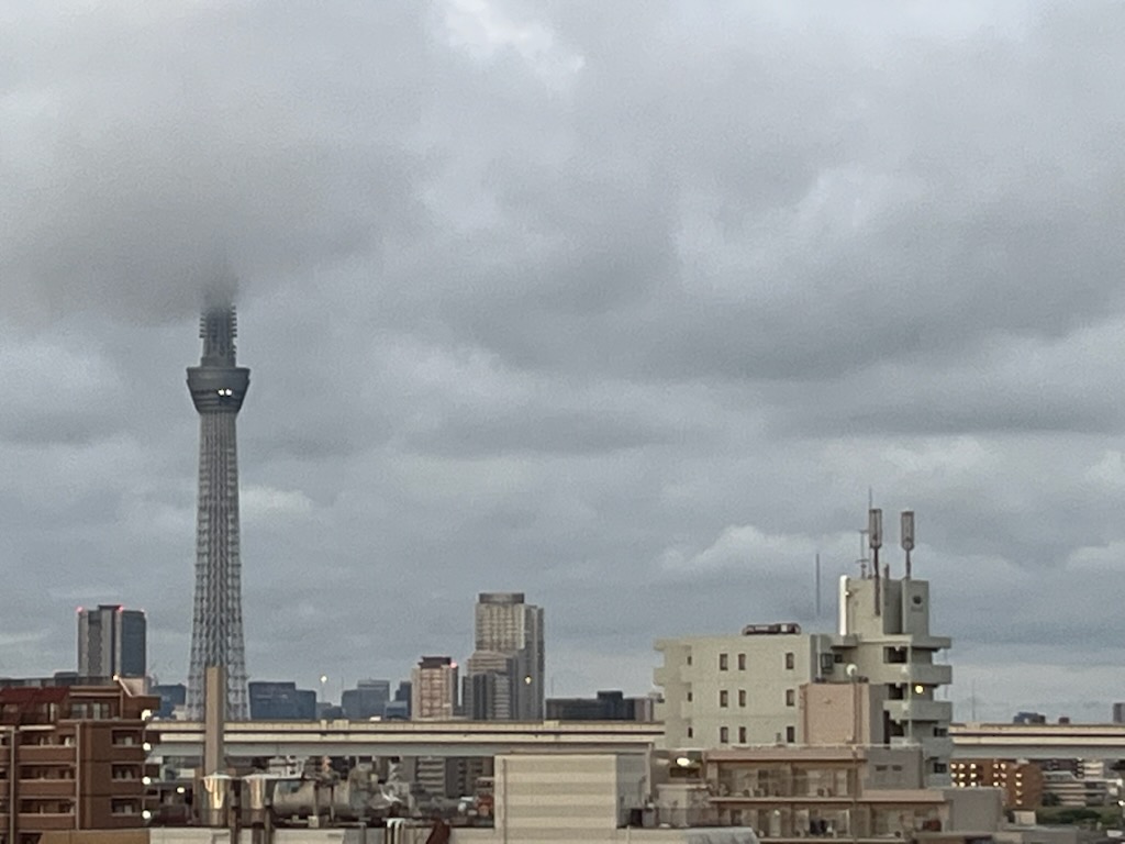 朝のスカイツリー
