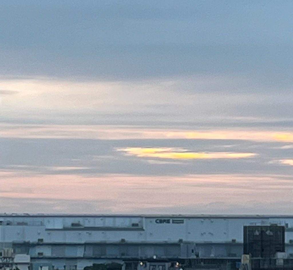 朝の空