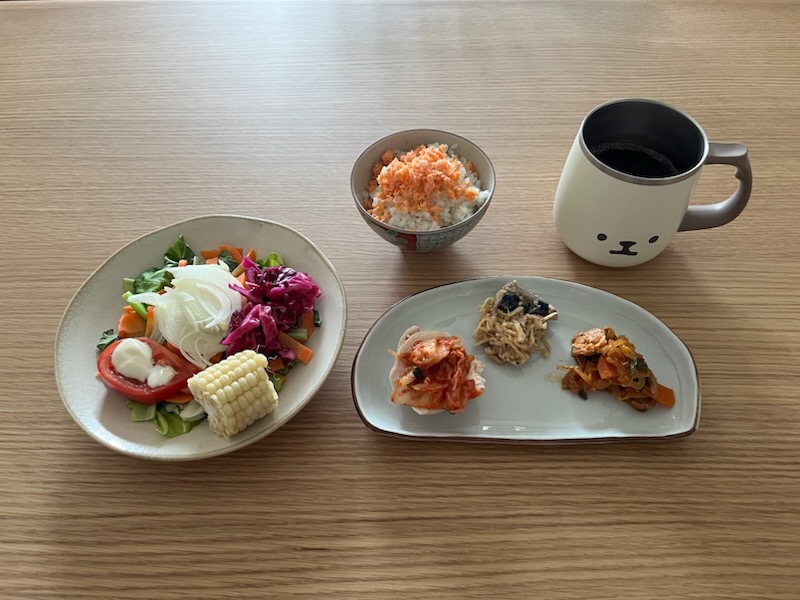 小皿に盛った私の夕ご飯