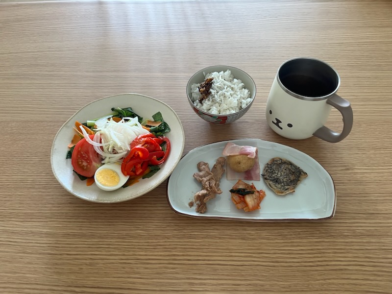 小皿に盛った私の昼ご飯