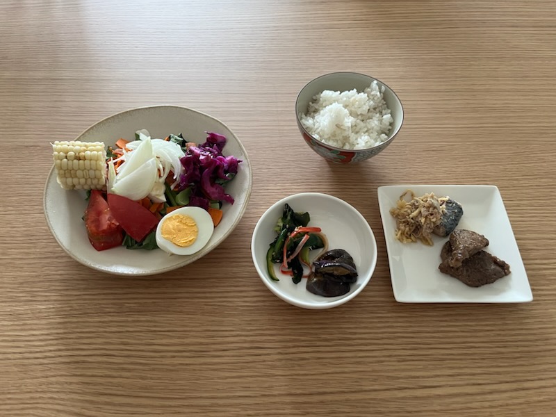 小皿に盛った私の昼ご飯