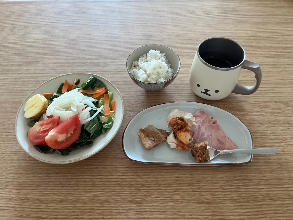 小皿に盛った私の夕ご飯