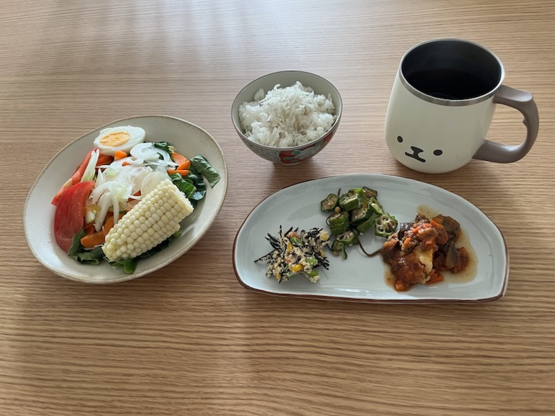 小皿に盛った私の昼ご飯