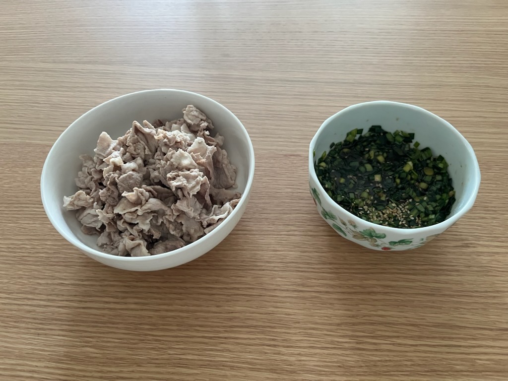 ゆで豚、にらダレ