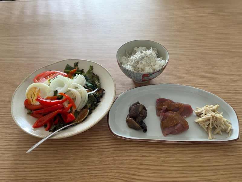 小皿に盛った私の昼ご飯