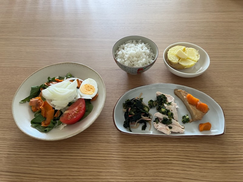 小皿に盛った私の昼ご飯