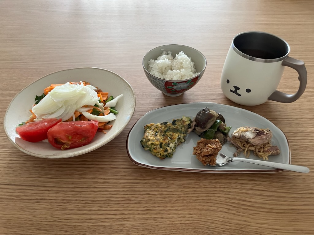 小皿に盛った私の夕ご飯