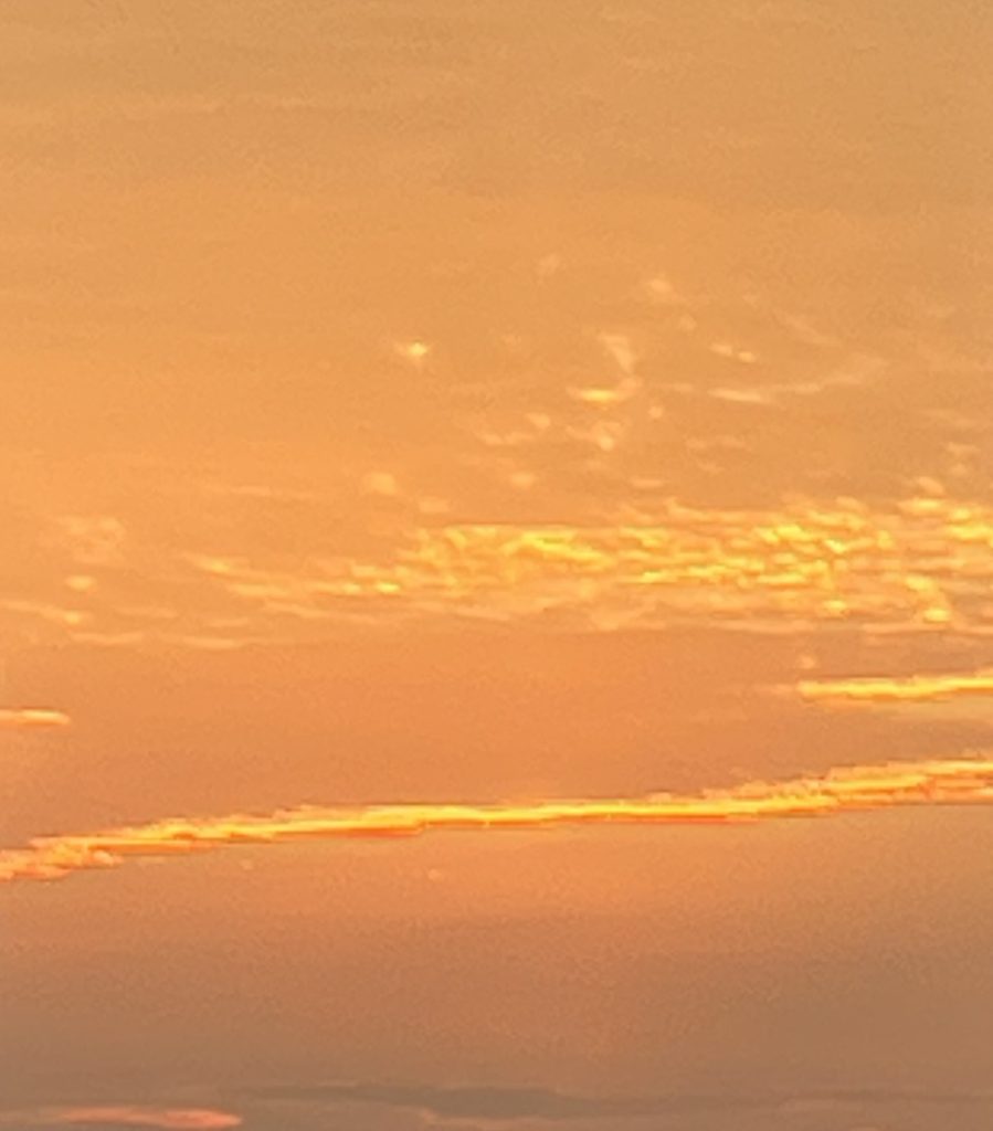 朝の空 東
