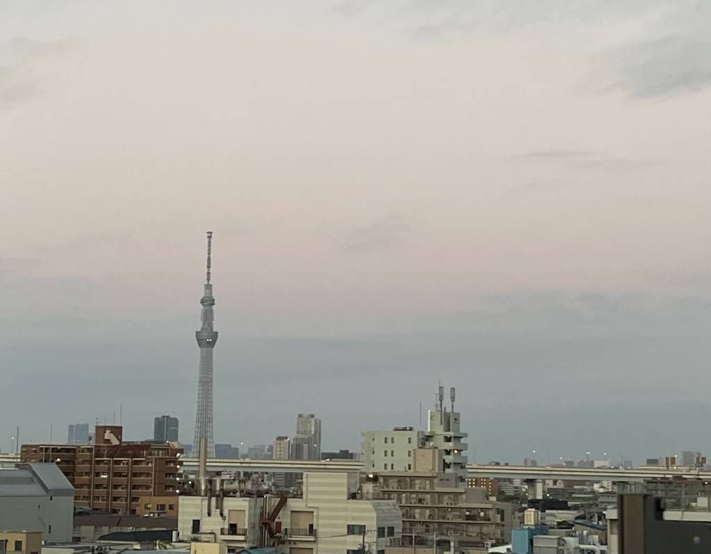 朝のスカイツリー