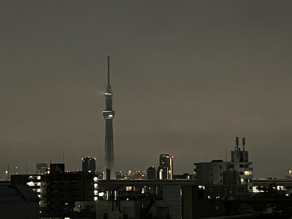 朝のスカイツリー