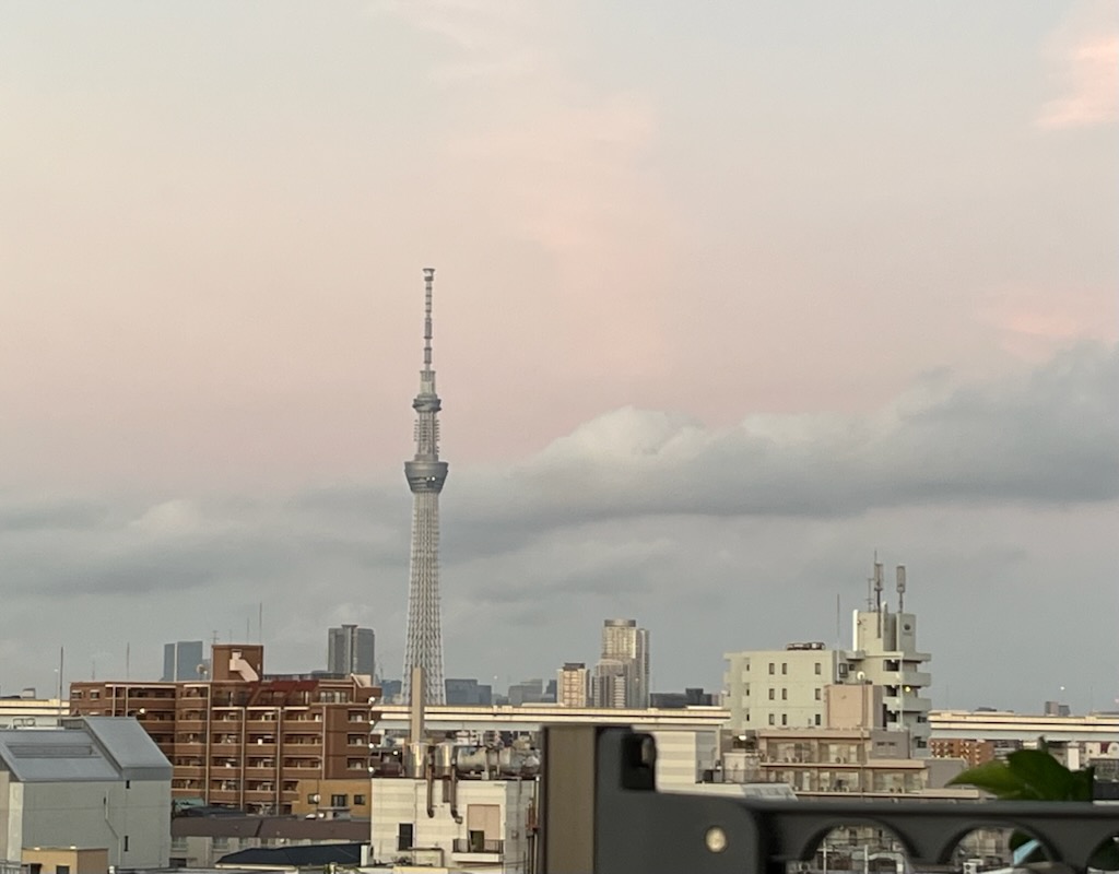 朝のスカイツリー