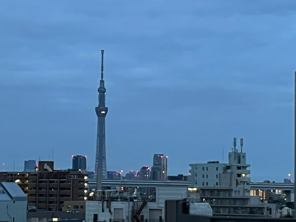 朝のスカイツリー