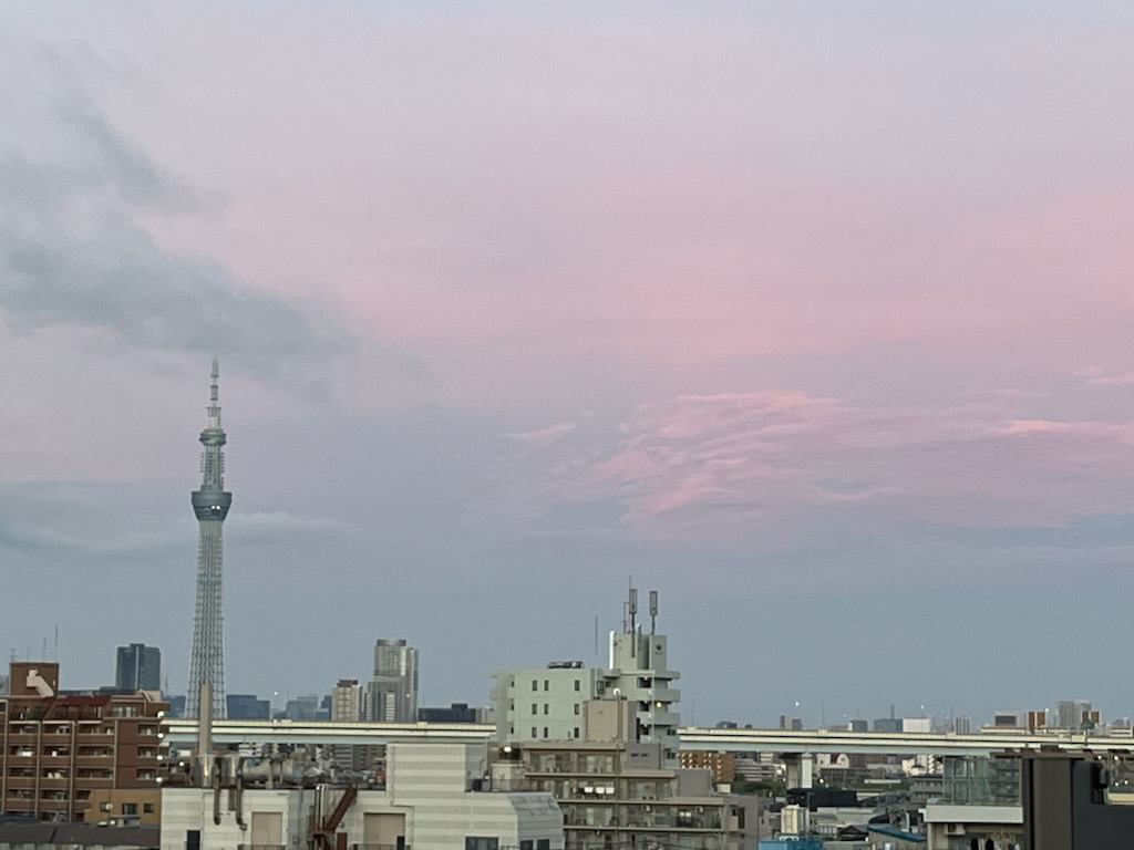 朝のスカイツリー