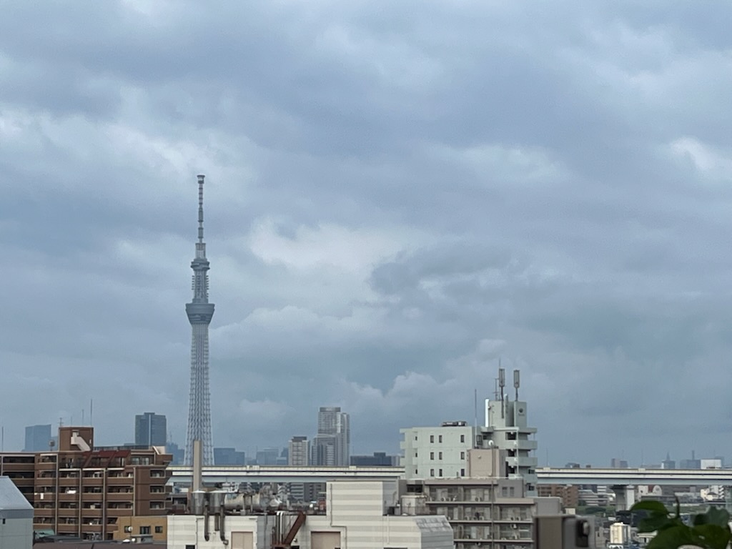 朝のスカイツリー