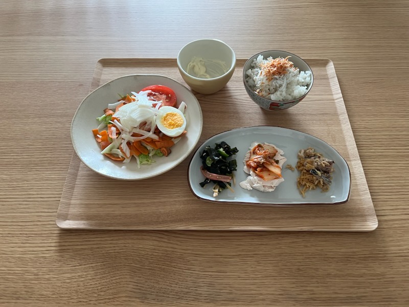 小皿に盛った私の昼ご飯