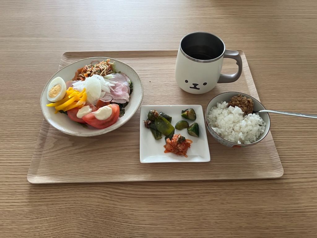 小皿に盛った私の夕ご飯