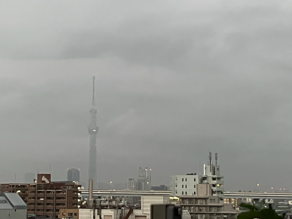 朝のスカイツリー