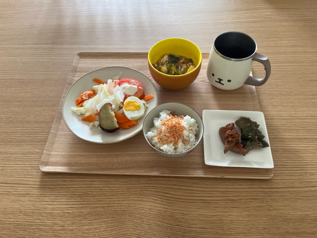 小皿に盛った私の昼ご飯