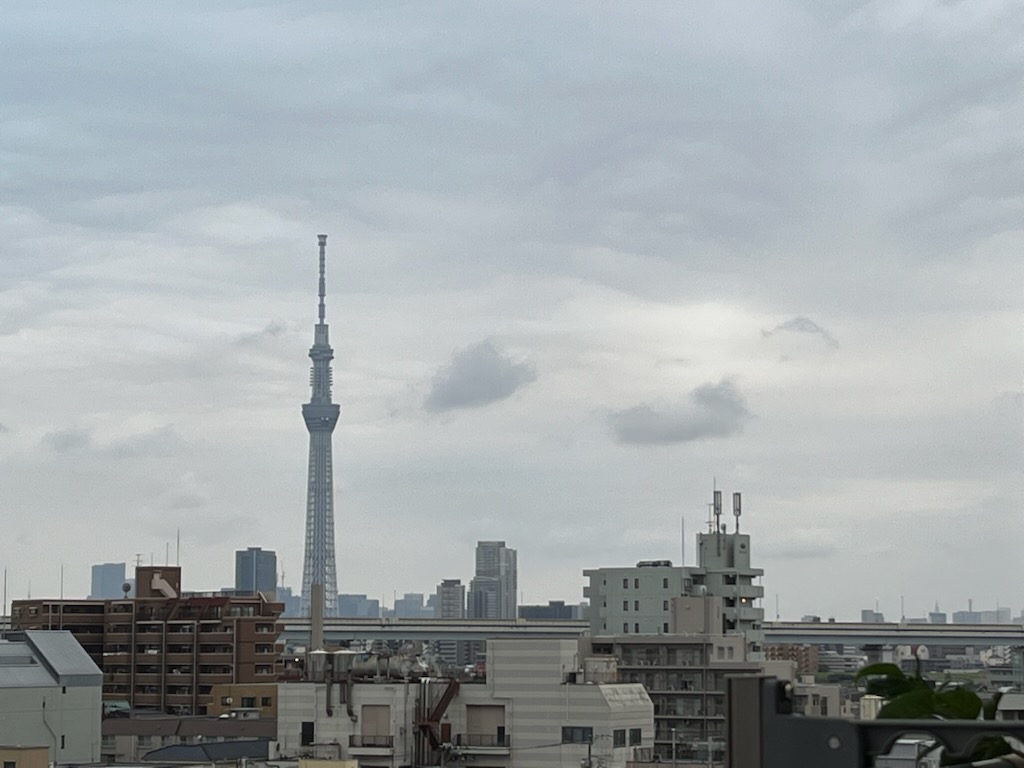 朝のスカイツリー