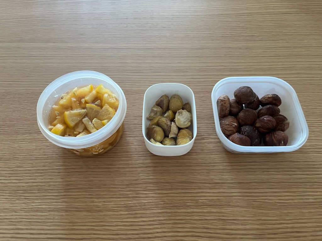 レモンのはちみつ漬け、茹でた冷凍栗