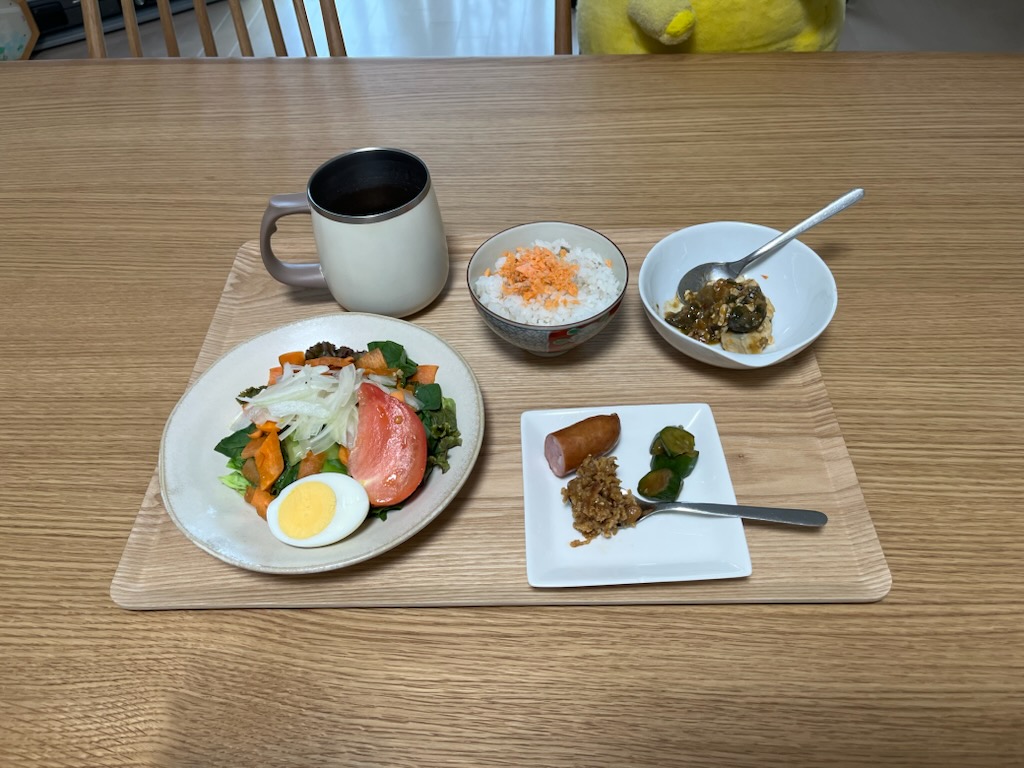 小皿に盛った私の昼ご飯