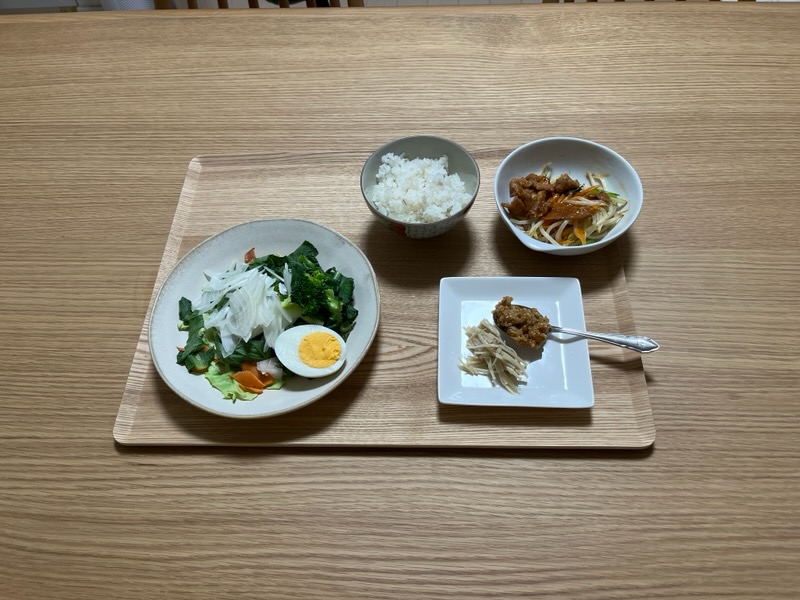 小皿に盛った私の夕ご飯