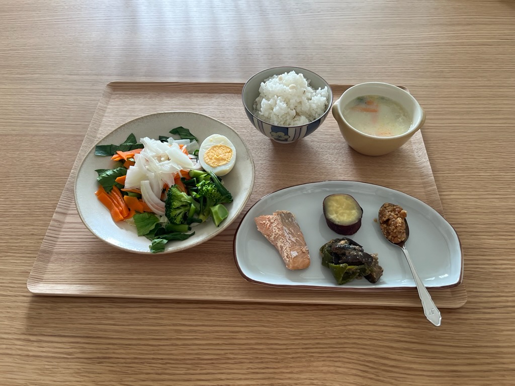 小皿に盛った私の昼ご飯