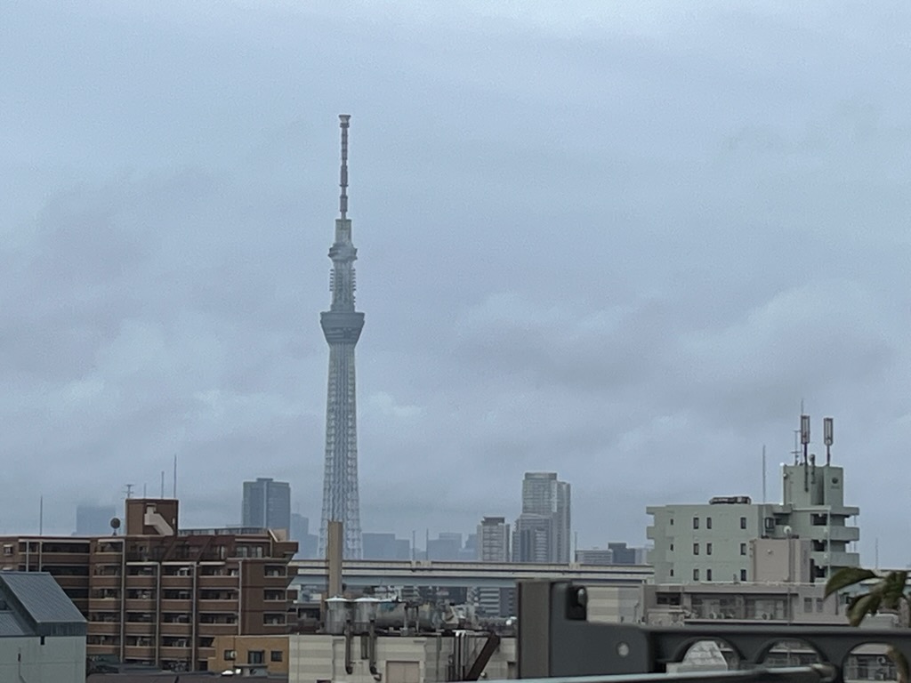 朝のスカイツリー