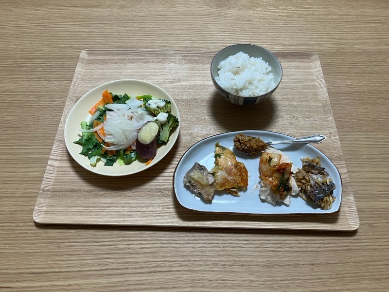 小皿に盛った私の夕ご飯