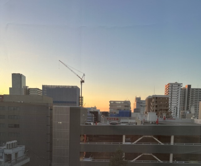 朝の空