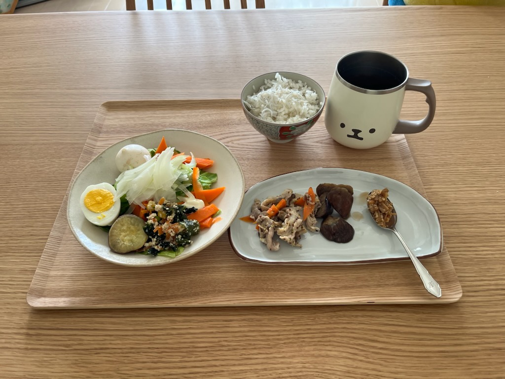 小皿に盛った私の昼ご飯