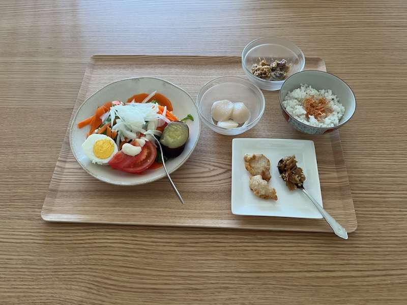 小皿に盛った私の昼ご飯