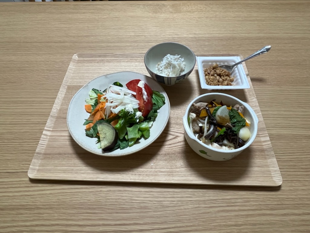 小皿に盛った私の夕ご飯