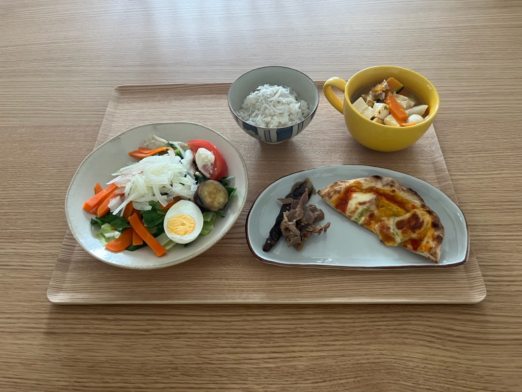 小皿に盛った私の昼ご飯
