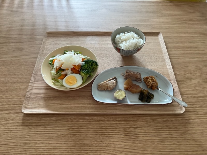 小皿に盛った私の昼ご飯