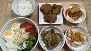 サラダ＋鍋で、野菜をたくさん食べた日🍲