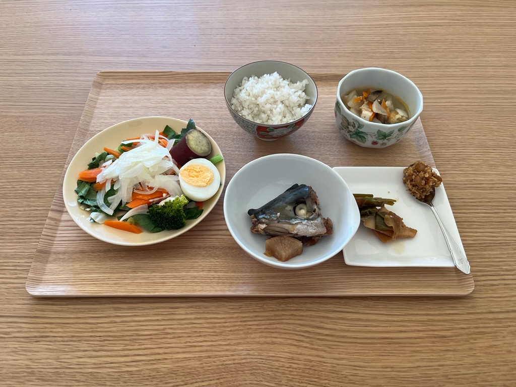 小皿に盛った私の昼ご飯