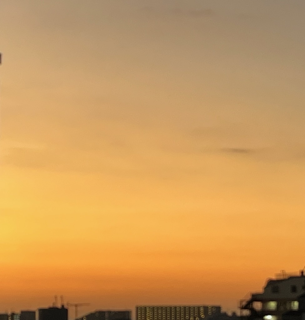 朝の空
